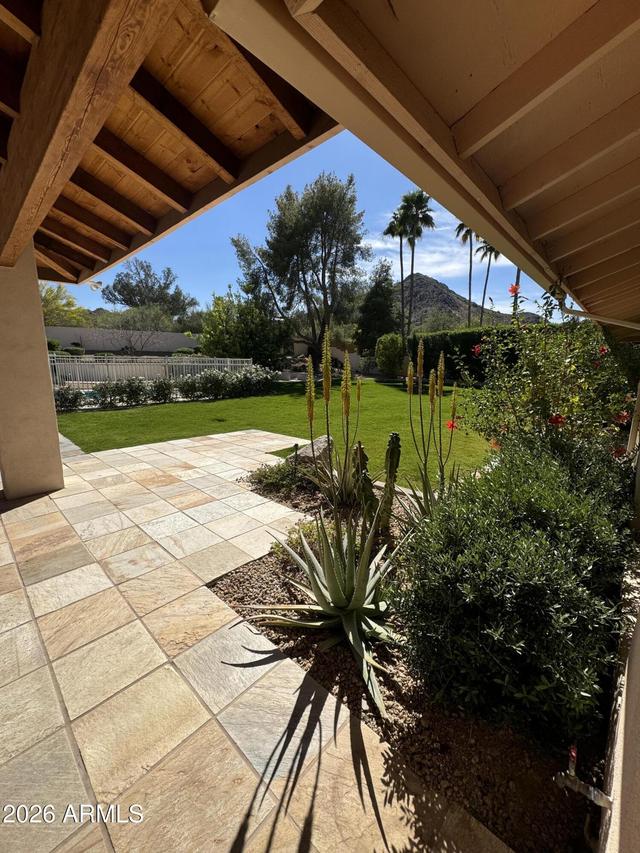 4517 E Horseshoe Rd., Phoenix, AZ 85028