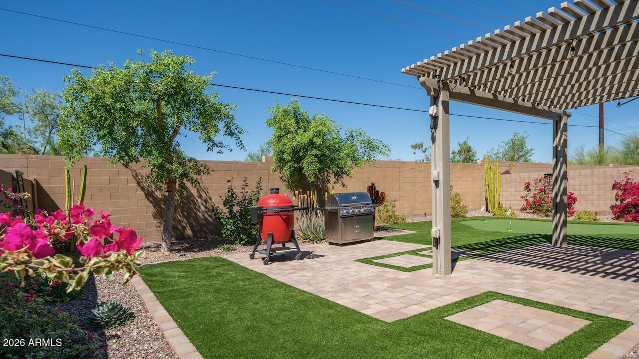 43422 N Hudson Tr., New River, AZ 85087