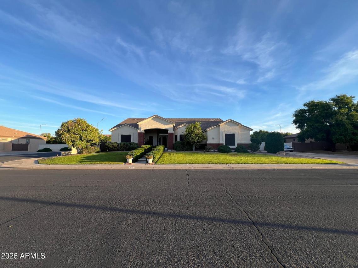 3126 E Gary St., Mesa, AZ 85213