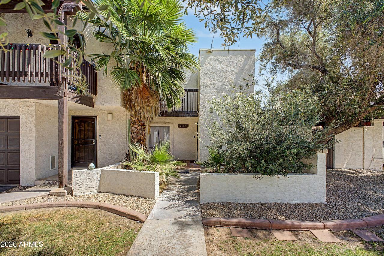 2122 E Margarita Dr., Tempe, AZ 85281