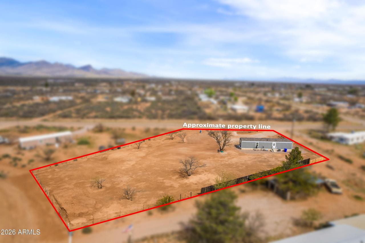 318 E Camino De Tundra, Huachuca City, AZ 85616