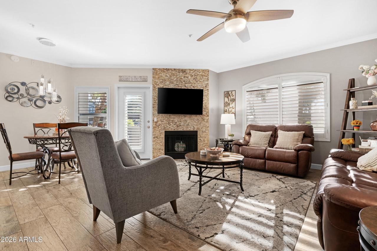 15095 N Thompson Peak Pkwy. #1045, Scottsdale, AZ 85260