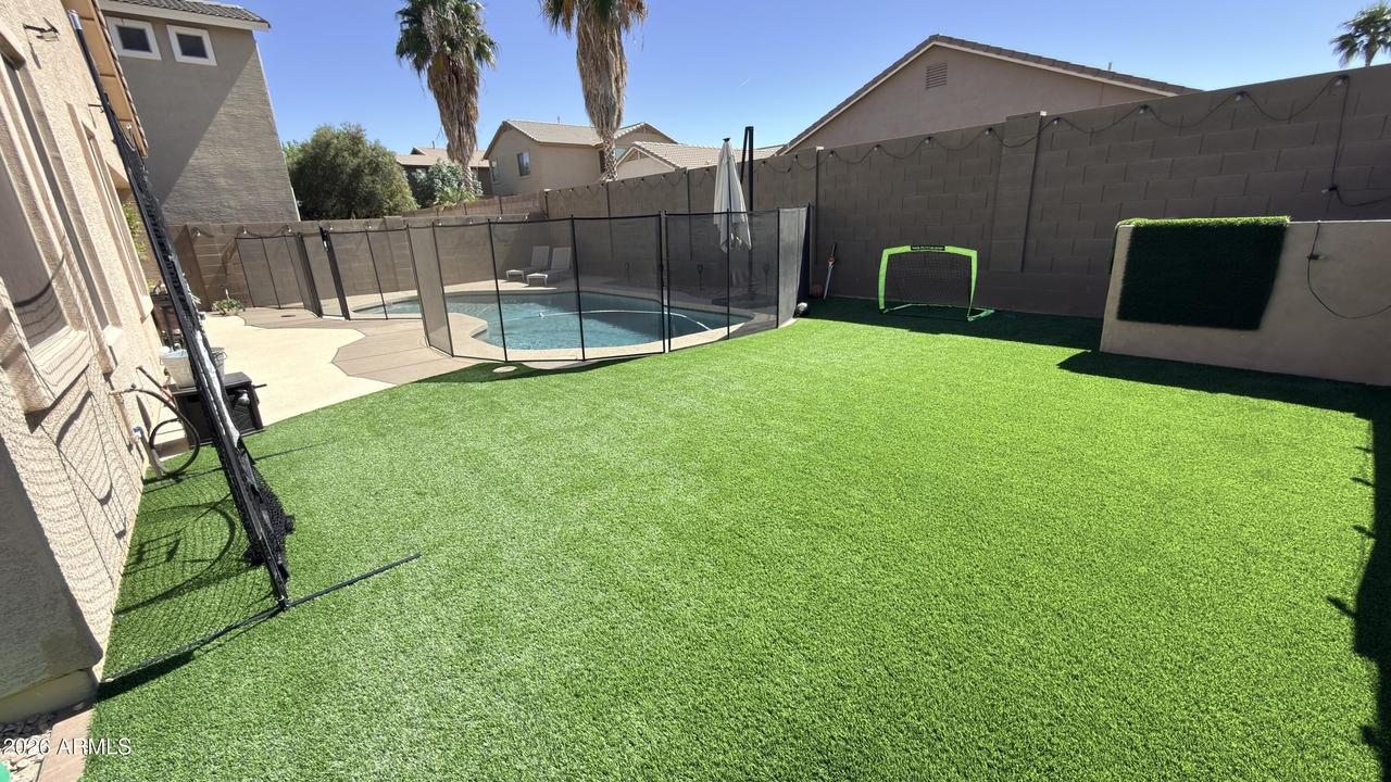 2093 W Goldmine Mountain Dr., San Tan Valley, AZ 85144