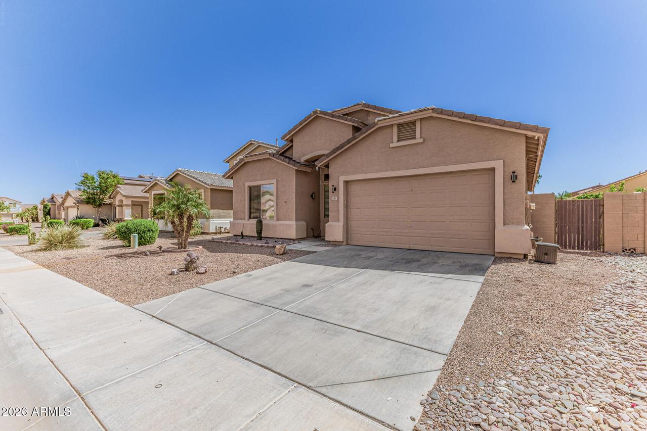 2093 W Goldmine Mountain Dr., San Tan Valley, AZ 85144