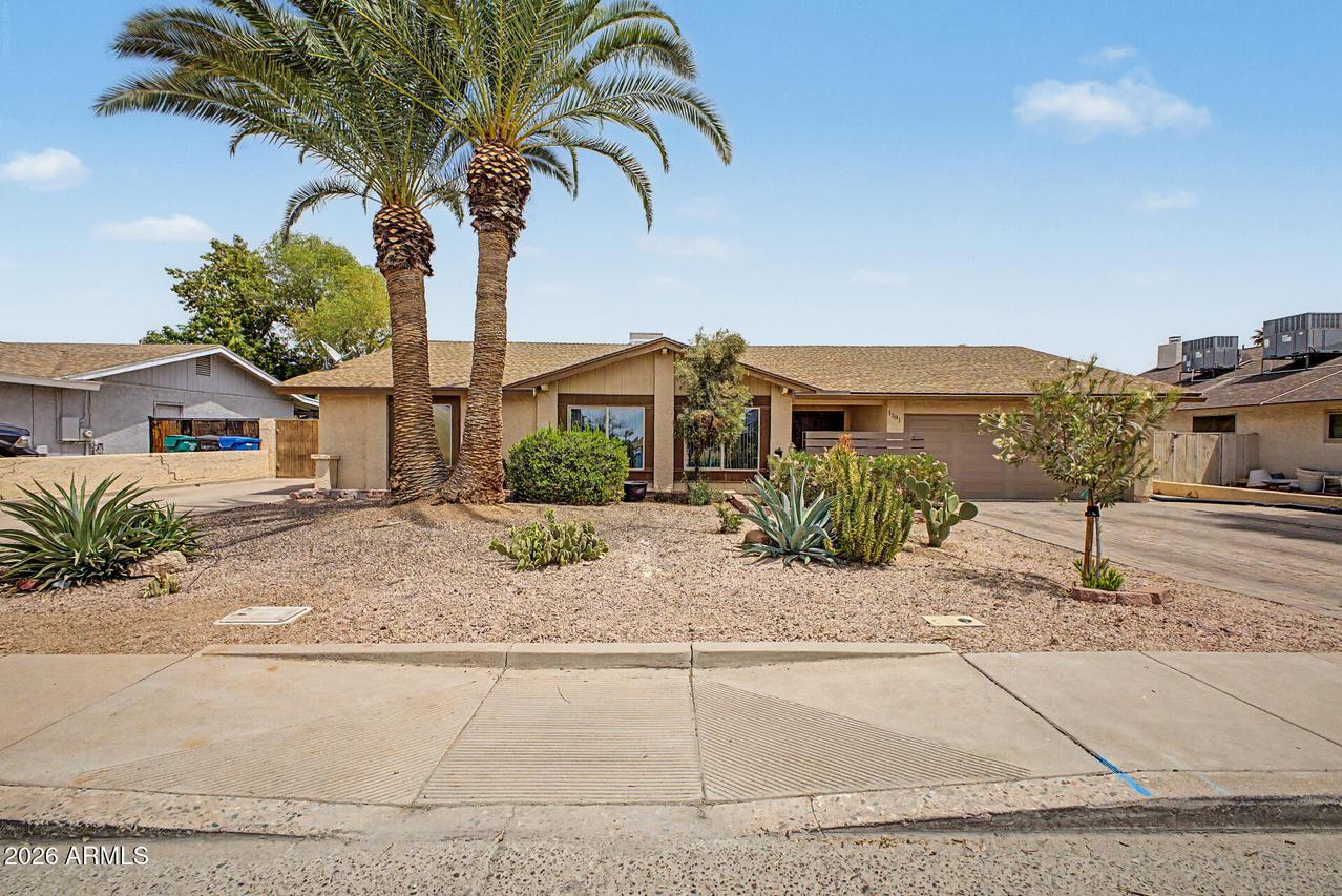 1301 S Hall, Mesa, AZ 85204
