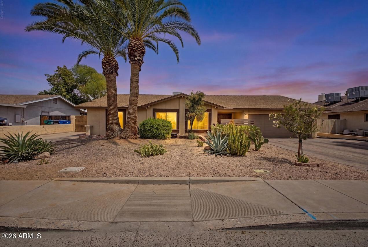 1301 S Hall, Mesa, AZ 85204