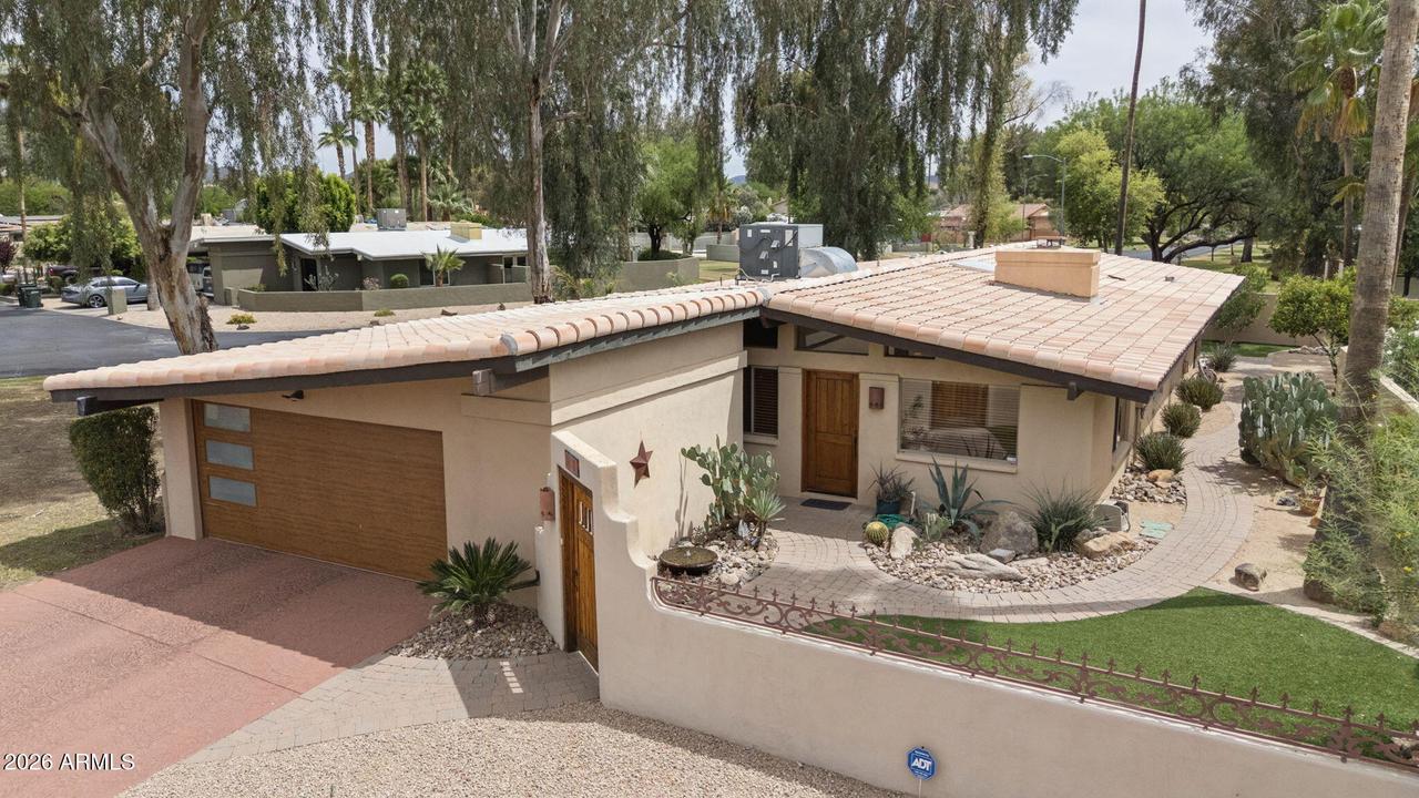 601 W Gibraltar Ln., Phoenix, AZ 85023