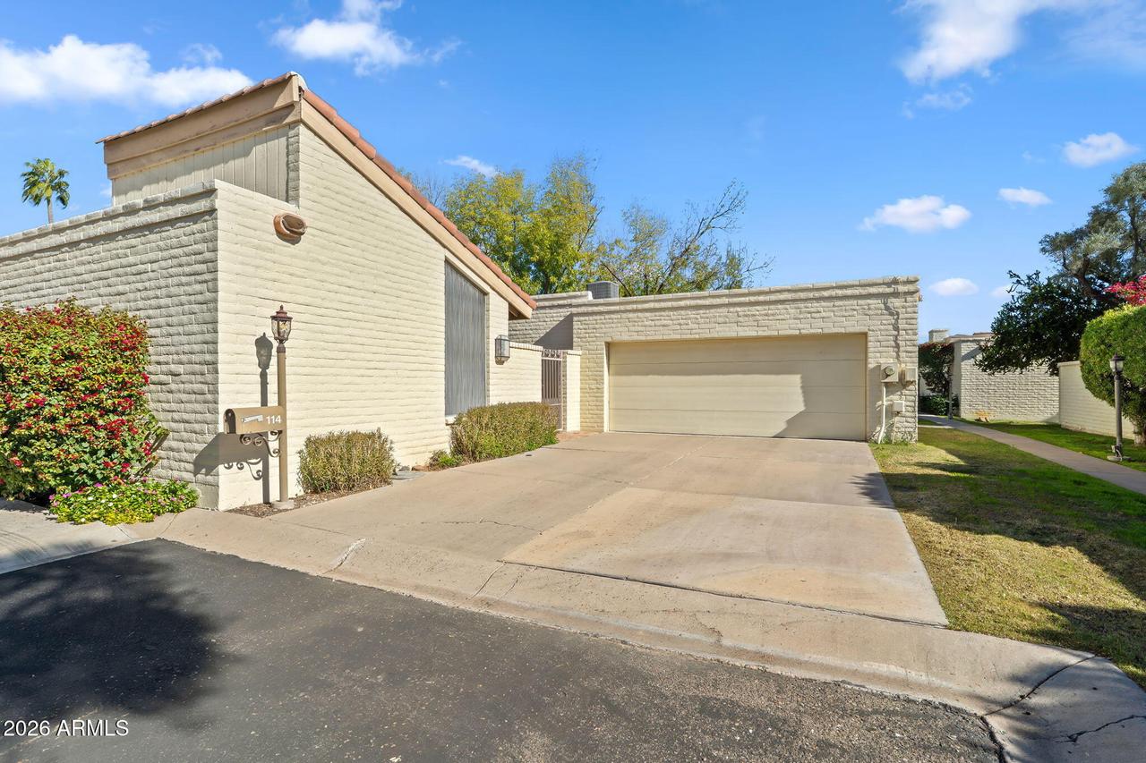 114 E San Miguel Ave., Phoenix, AZ 85012