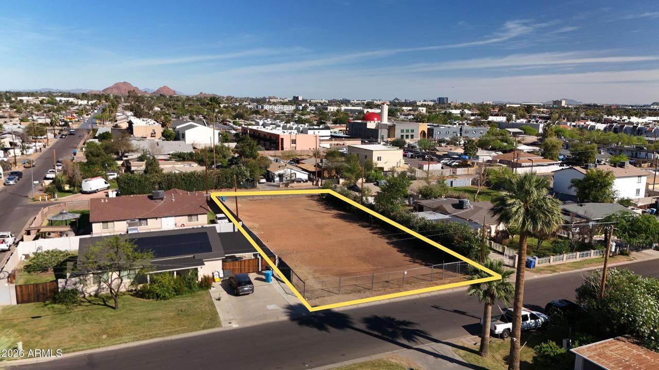 1915 N 31st St. #-, Phoenix, AZ 85008