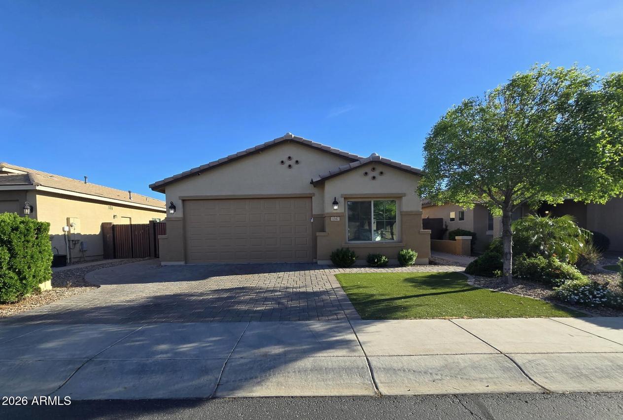 1347 W Spine Tree Ave., San Tan Valley, AZ 85140