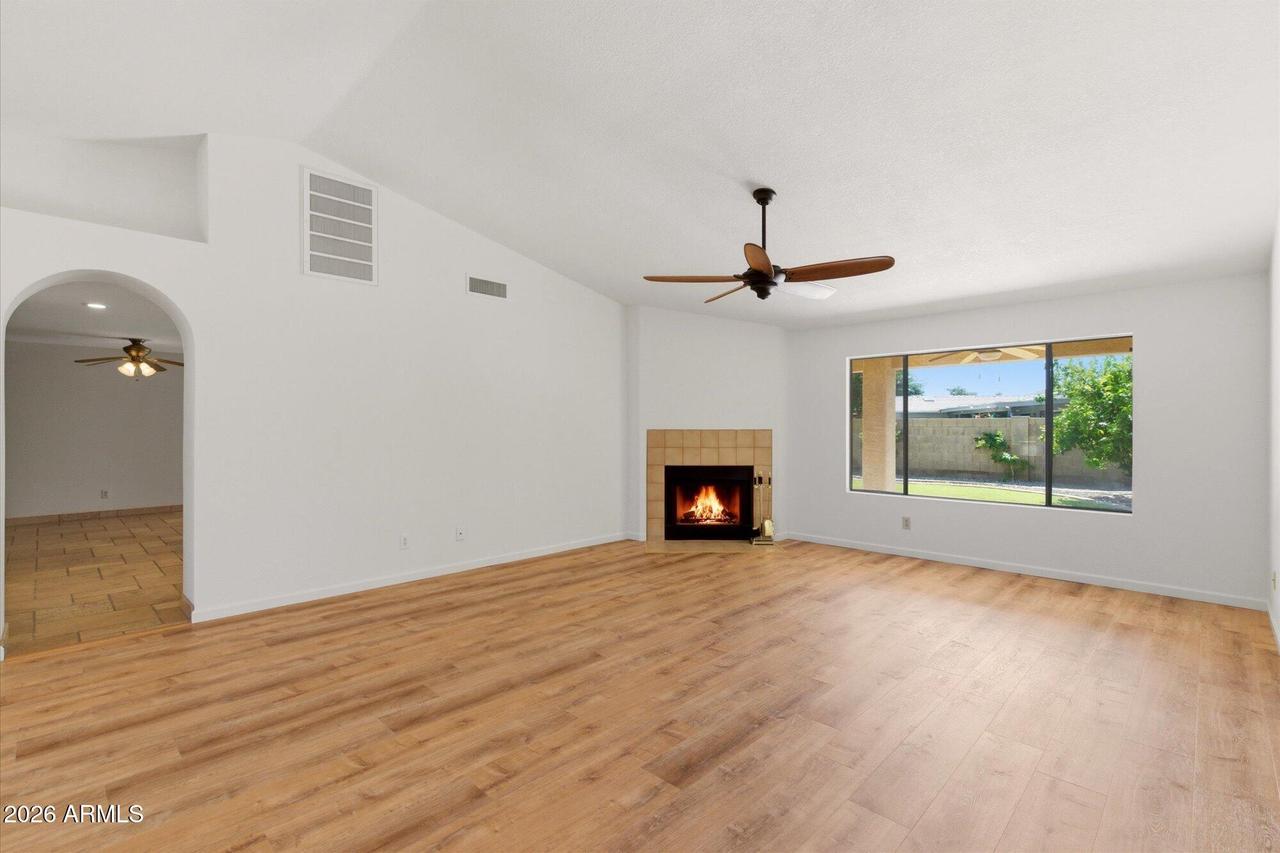 801 E Aire Libre Ave., Phoenix, AZ 85022