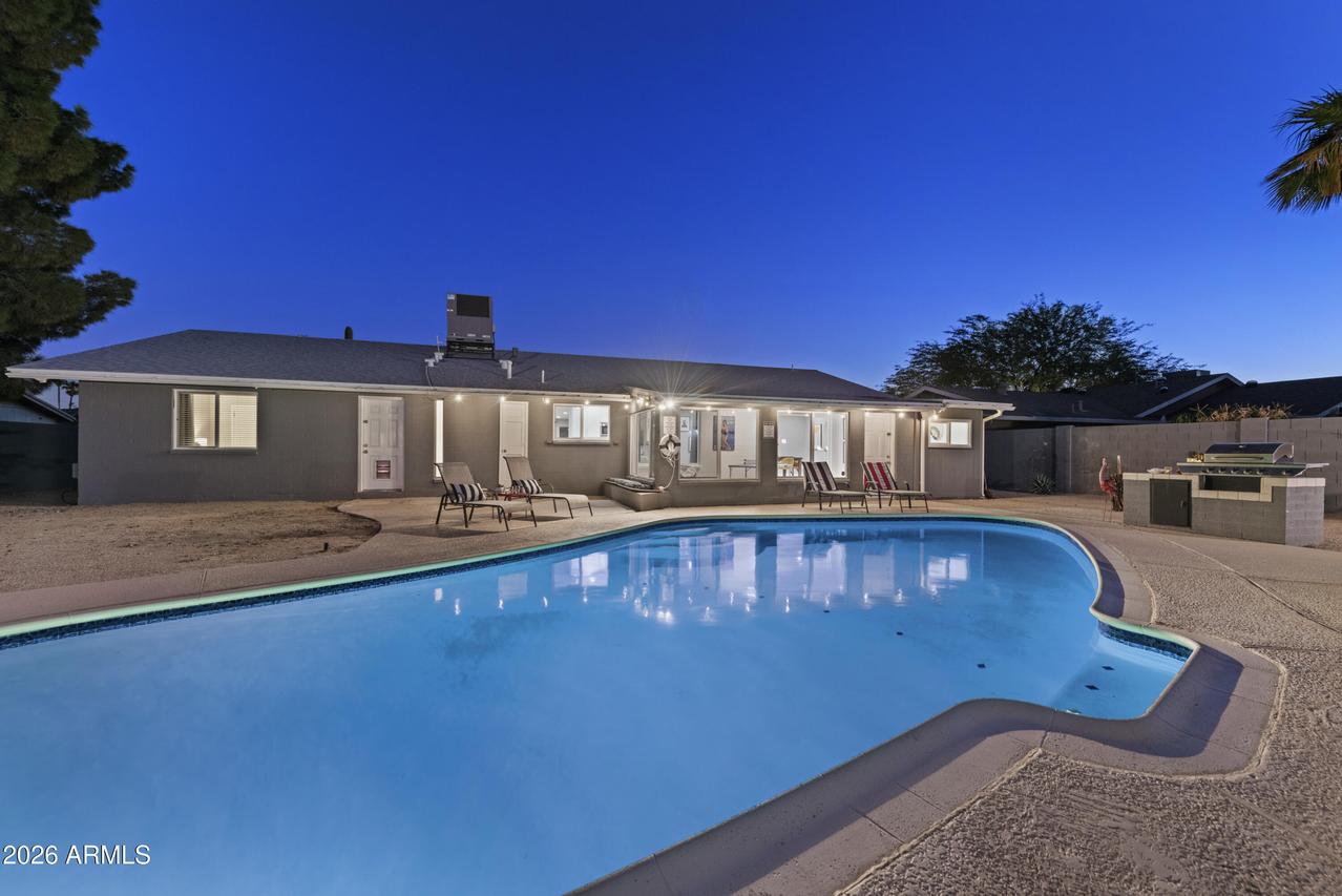 3122 E Sierra St., Phoenix, AZ 85028