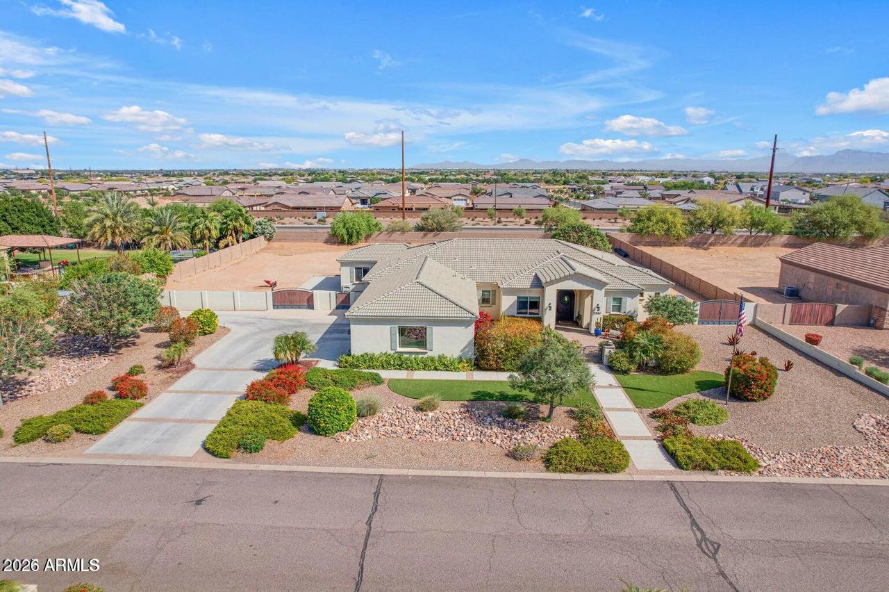 5586 W Rock Ct., San Tan Valley, AZ 85144