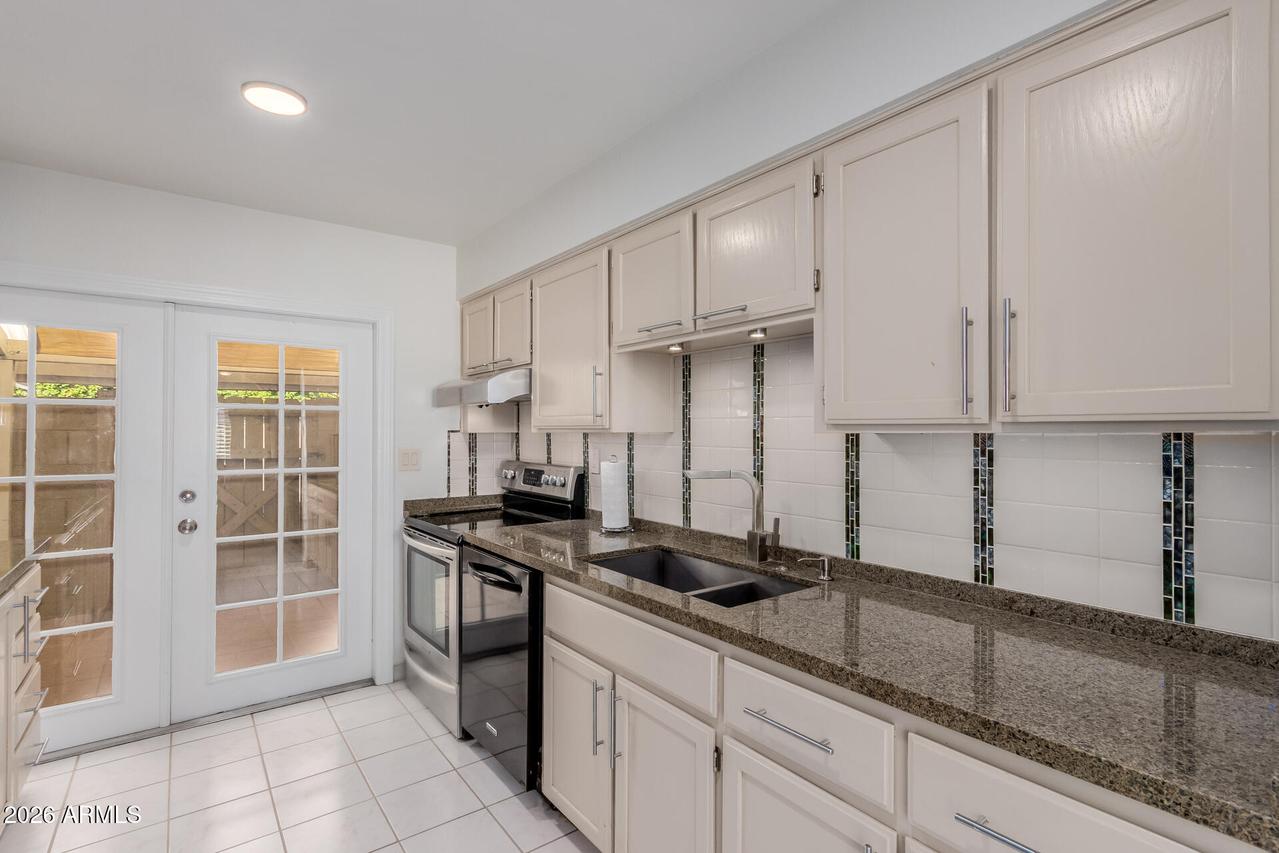 8241 N Central Ave. #5, Phoenix, AZ 85020