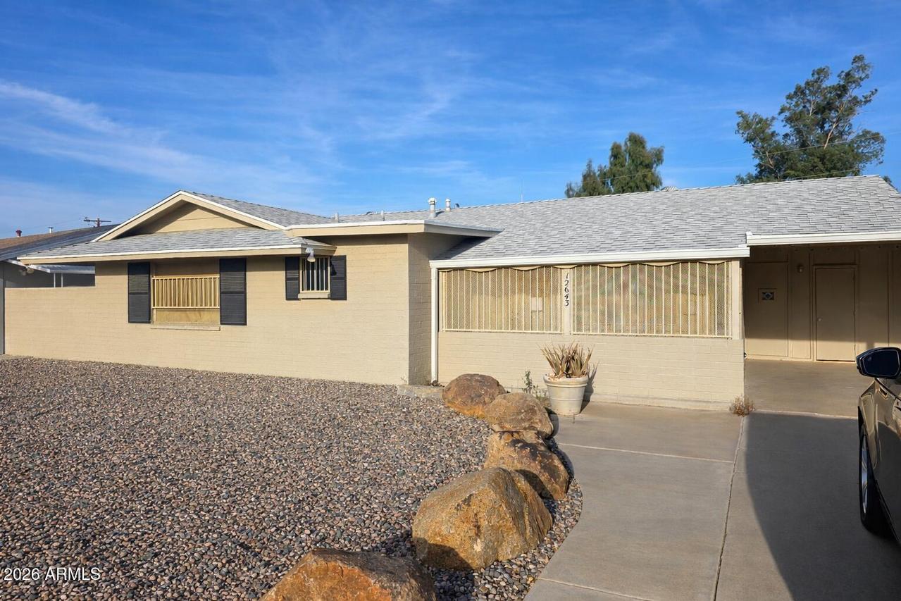 12643 N 111th Ave., Sun City, AZ 85351