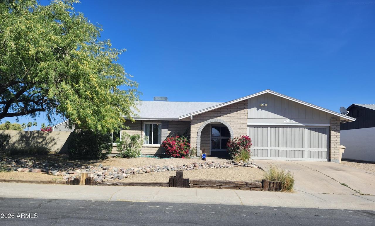 9645 N 63rd Dr., Glendale, AZ 85302