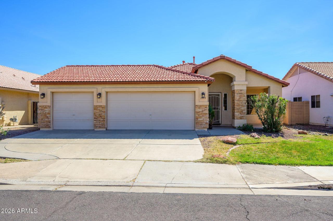 15713 N 160th Ave., Surprise, AZ 85374