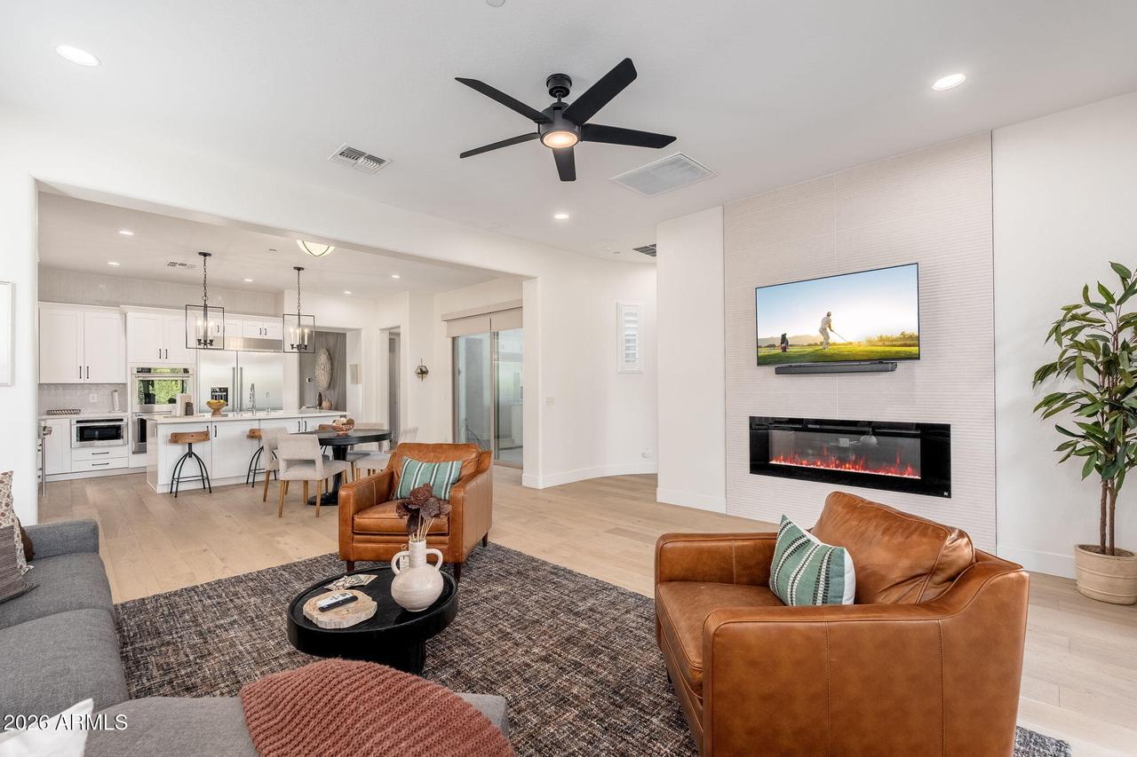 18285 N 95th St., Scottsdale, AZ 85255