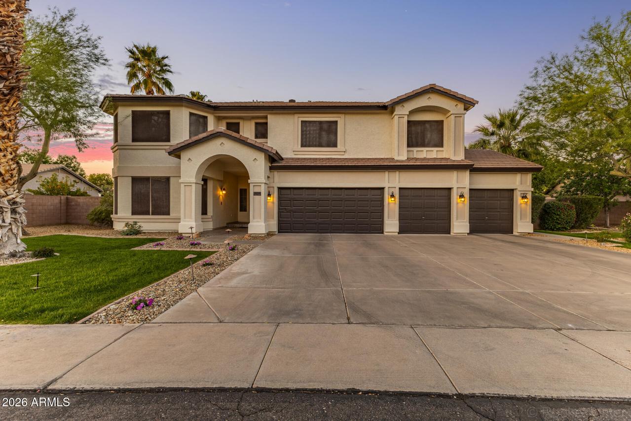 2600 W Tulsa St., Chandler, AZ 85224