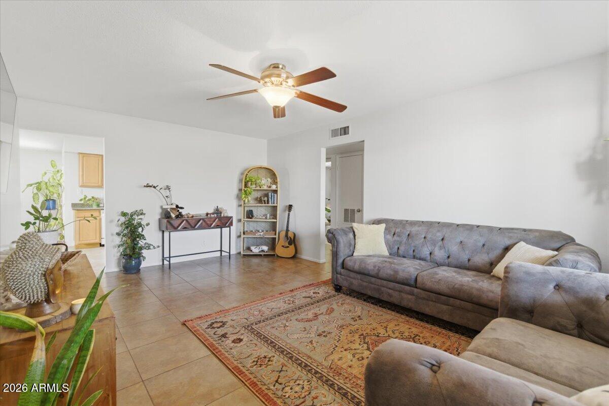 1615 W Mountain View Dr., Mesa, AZ 85201