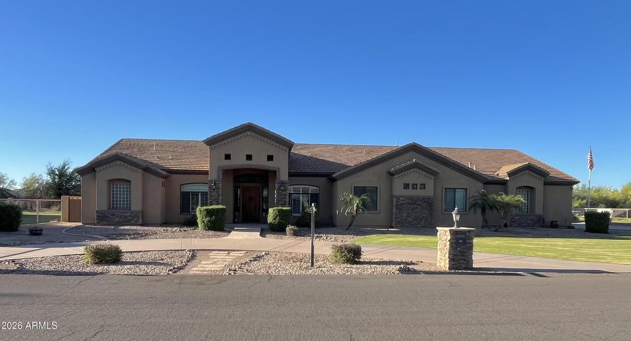 837 W Via De Arboles, San Tan Valley, AZ 85140