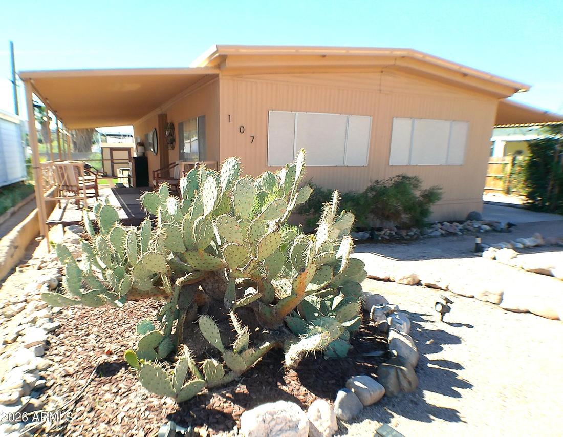 107 E Donna Dr., Queen Valley, AZ 85118