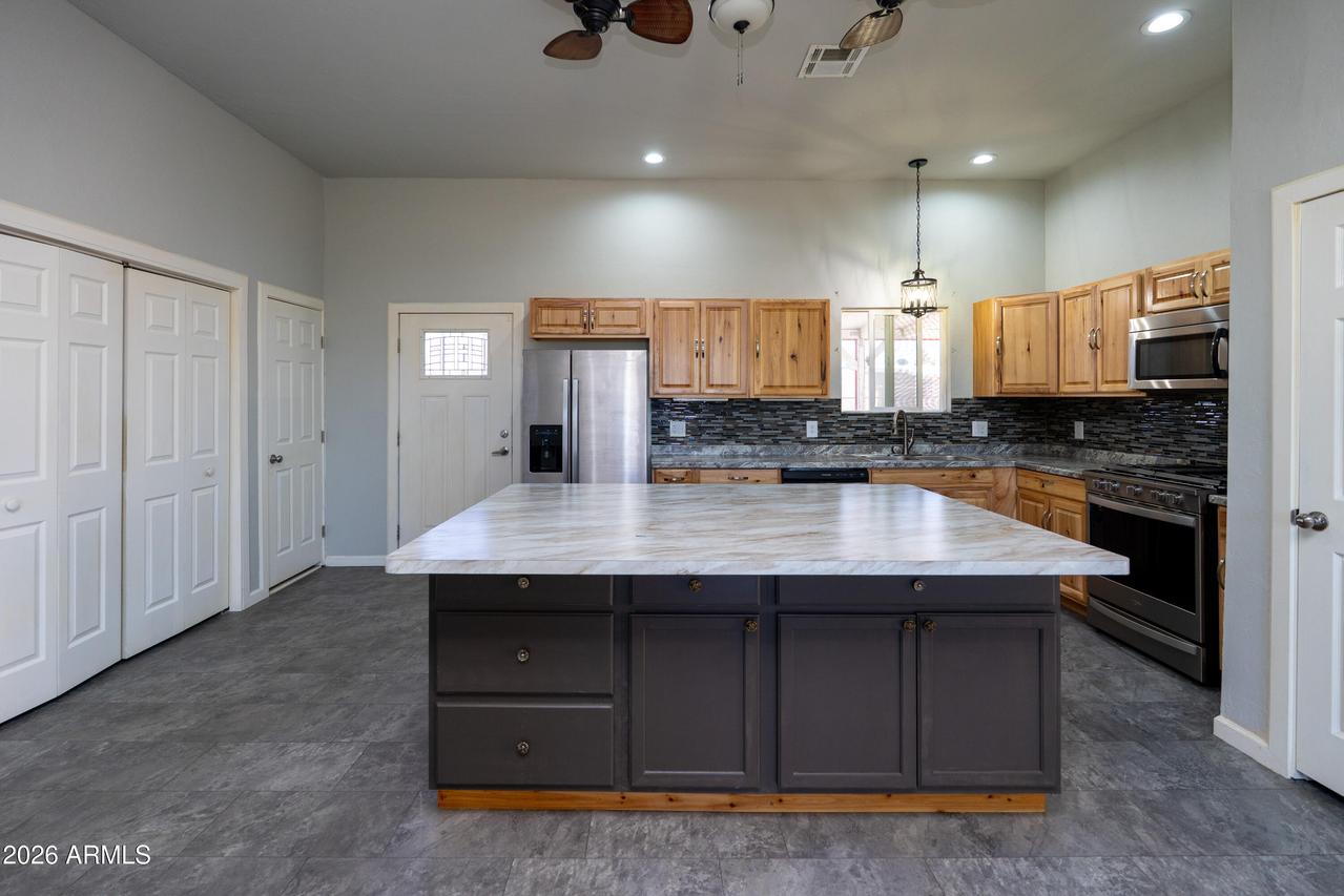 108 E Navajo St., Huachuca City, AZ 85616