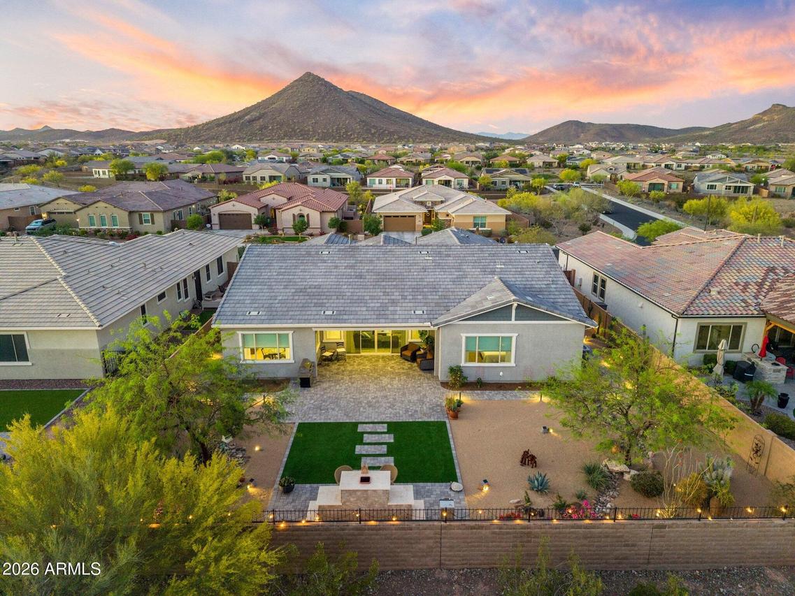 12487 W Oyer Ln., Peoria, AZ 85383