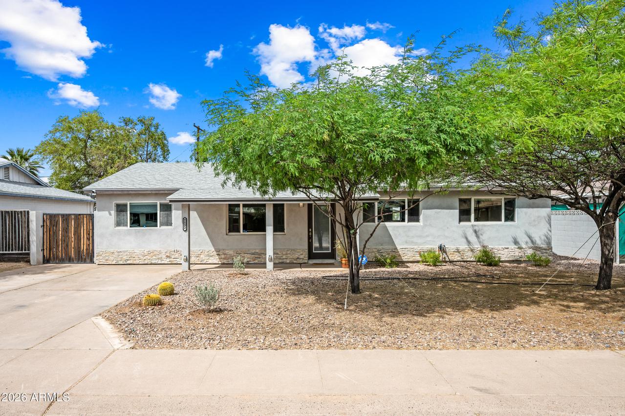 7532 E Roosevelt St., Scottsdale, AZ 85257