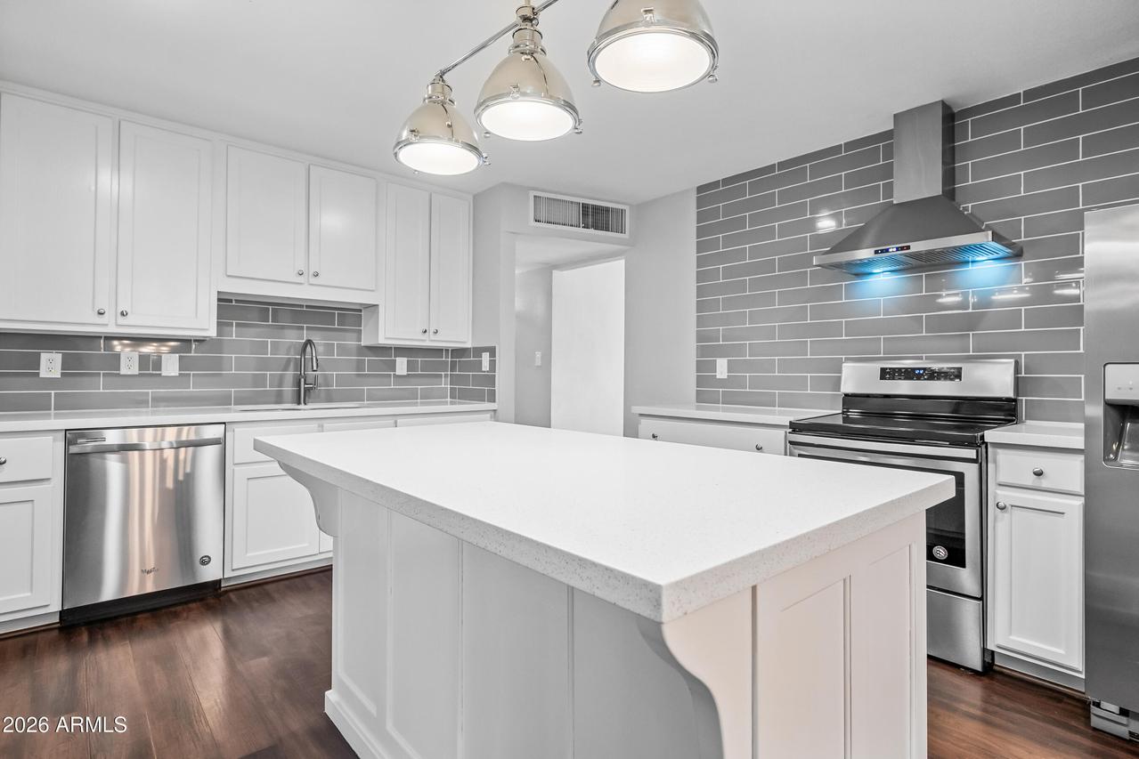 7532 E Roosevelt St., Scottsdale, AZ 85257