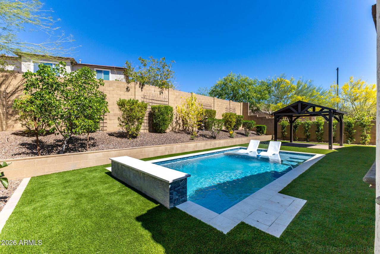 1528 W Red Bird Rd., Phoenix, AZ 85085