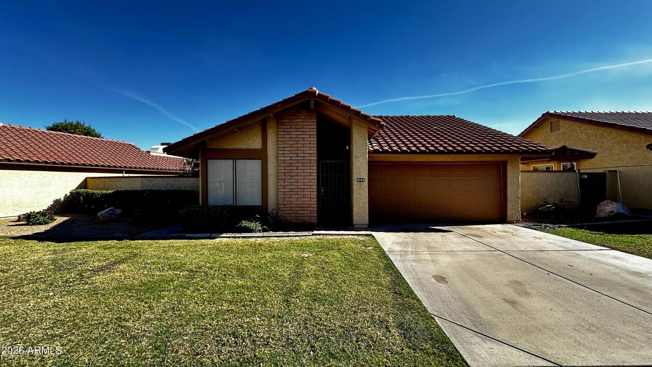 4785 E Kiva St., Phoenix, AZ 85044