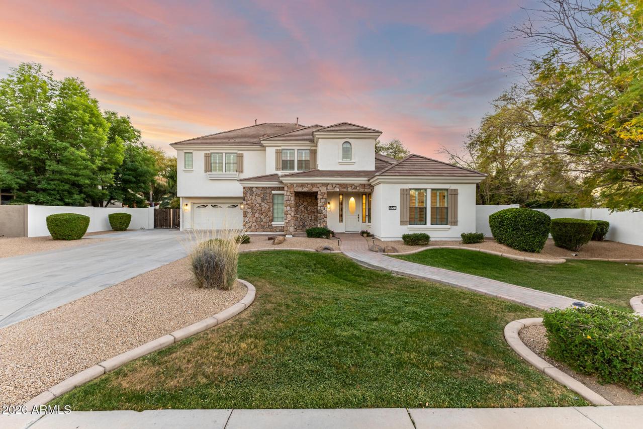 851 E Desert Inn Dr., Chandler, AZ 85249