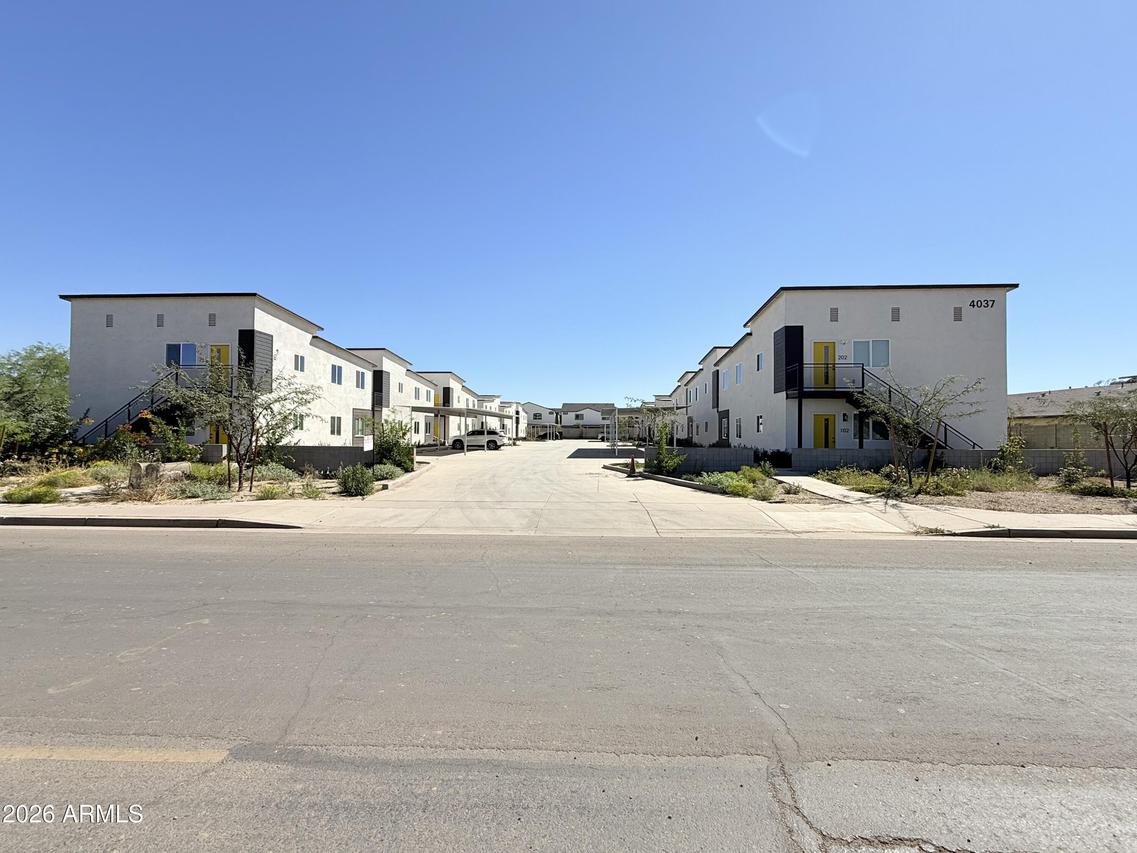 4037 S 12th St., Phoenix, AZ 85040