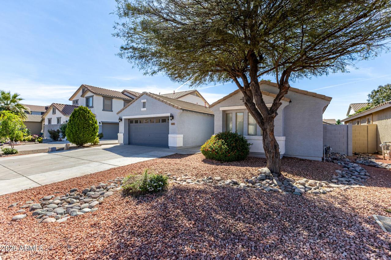 1401 E Debbie Dr., San Tan Valley, AZ 85140
