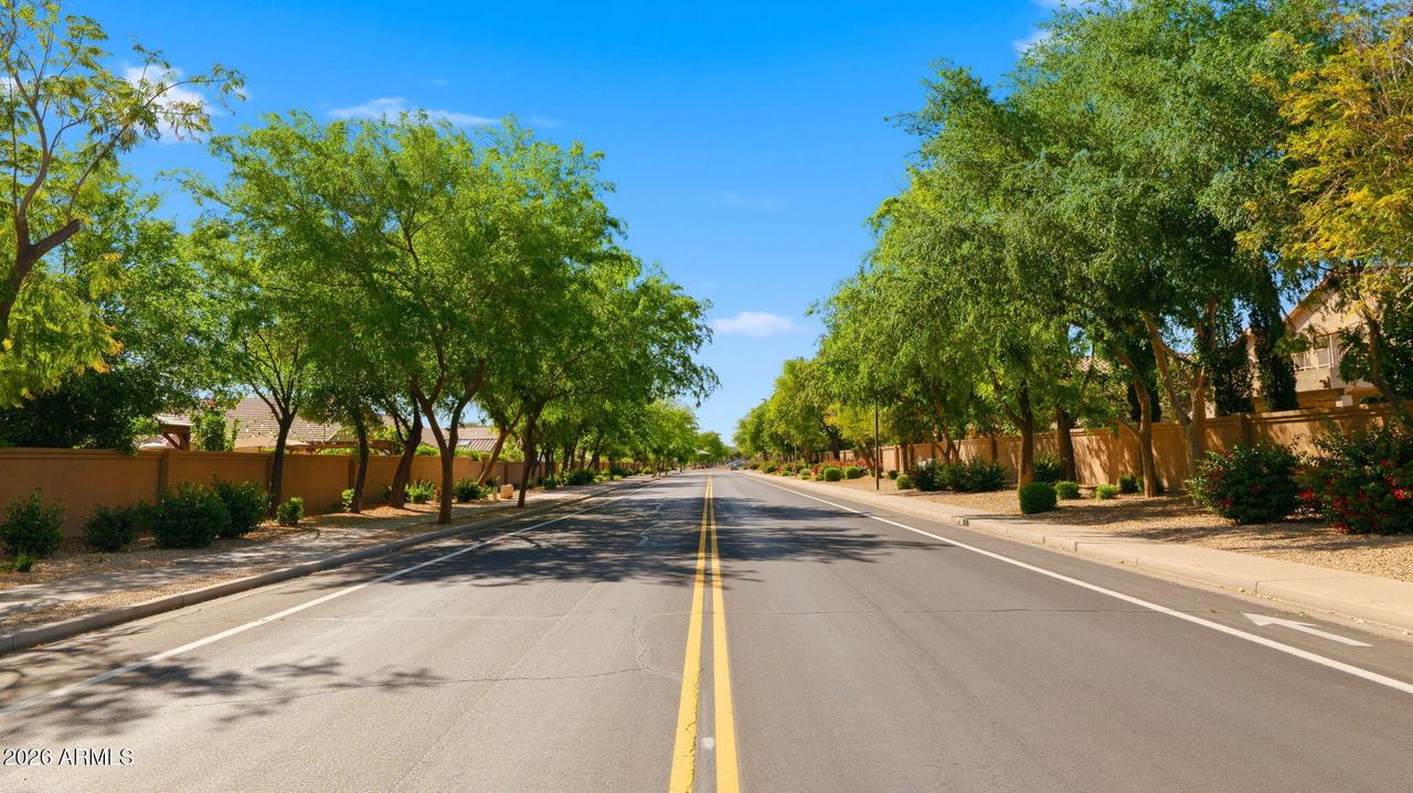 2053 S Red Rock Ct., Gilbert, AZ 85295