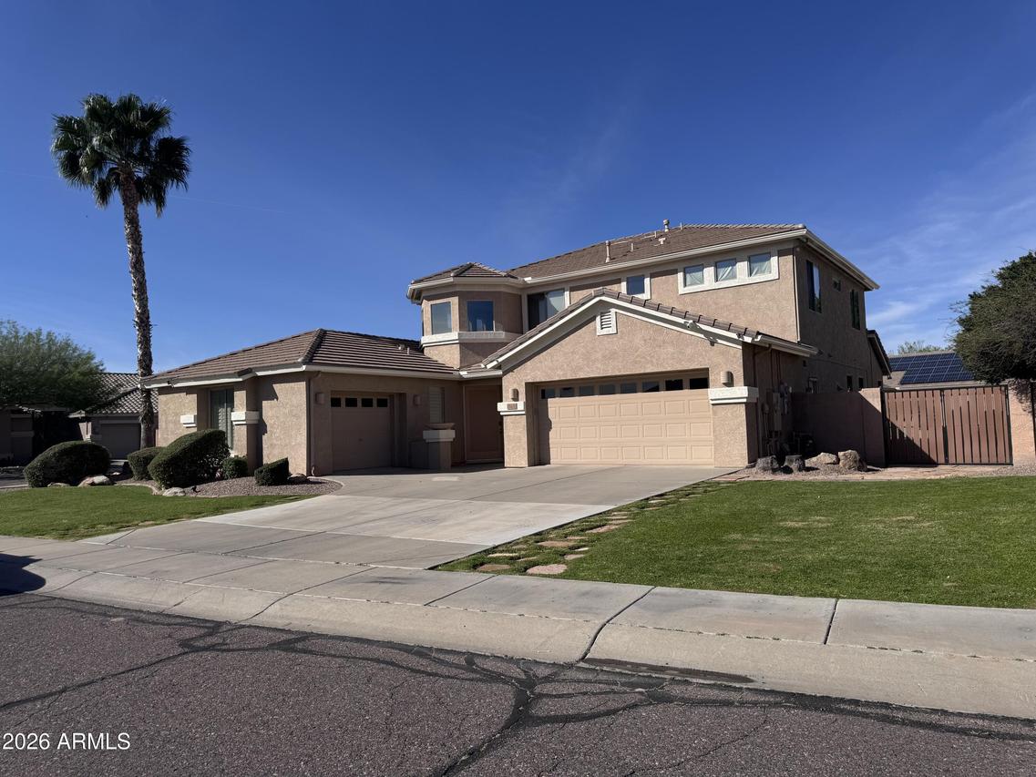 25202 N 41st Dr., Phoenix, AZ 85083