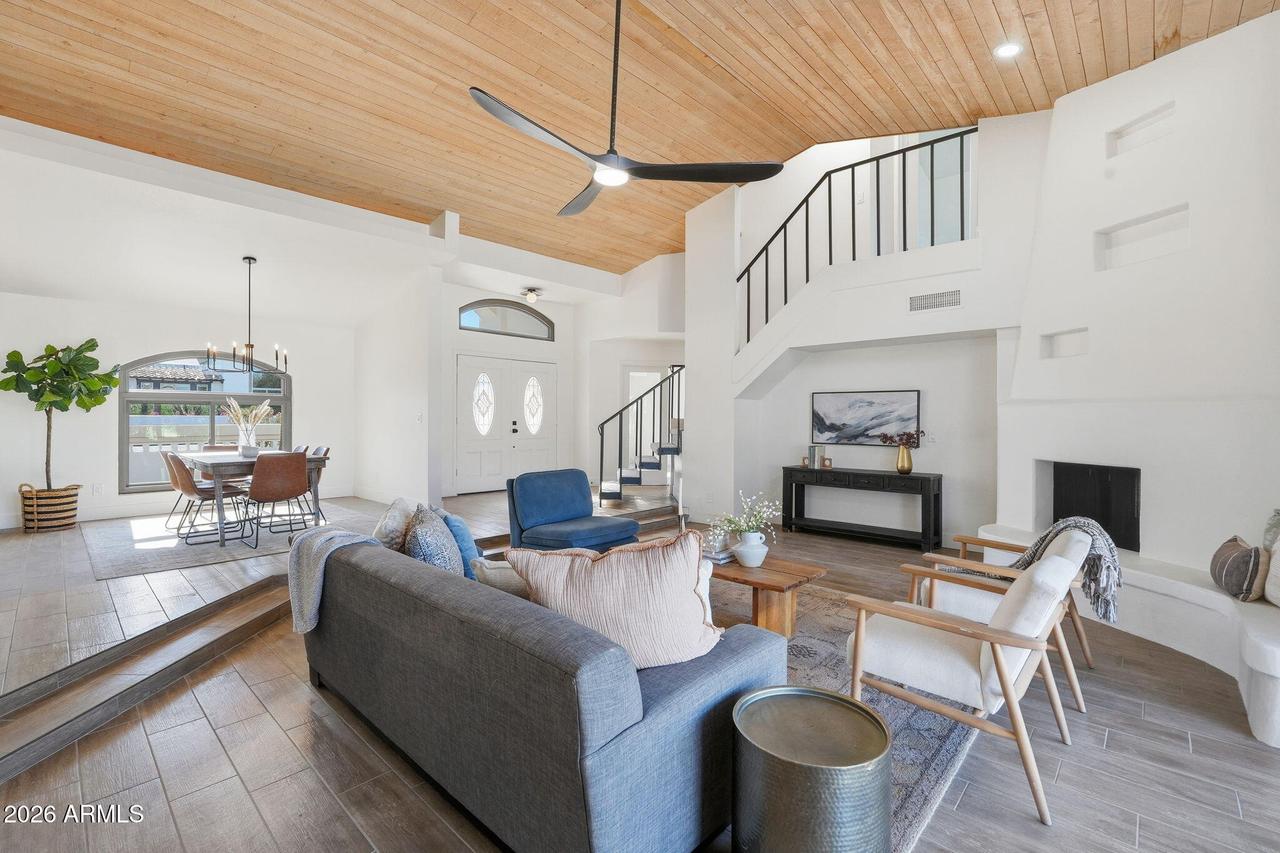 14247 N 28th St., Phoenix, AZ 85032