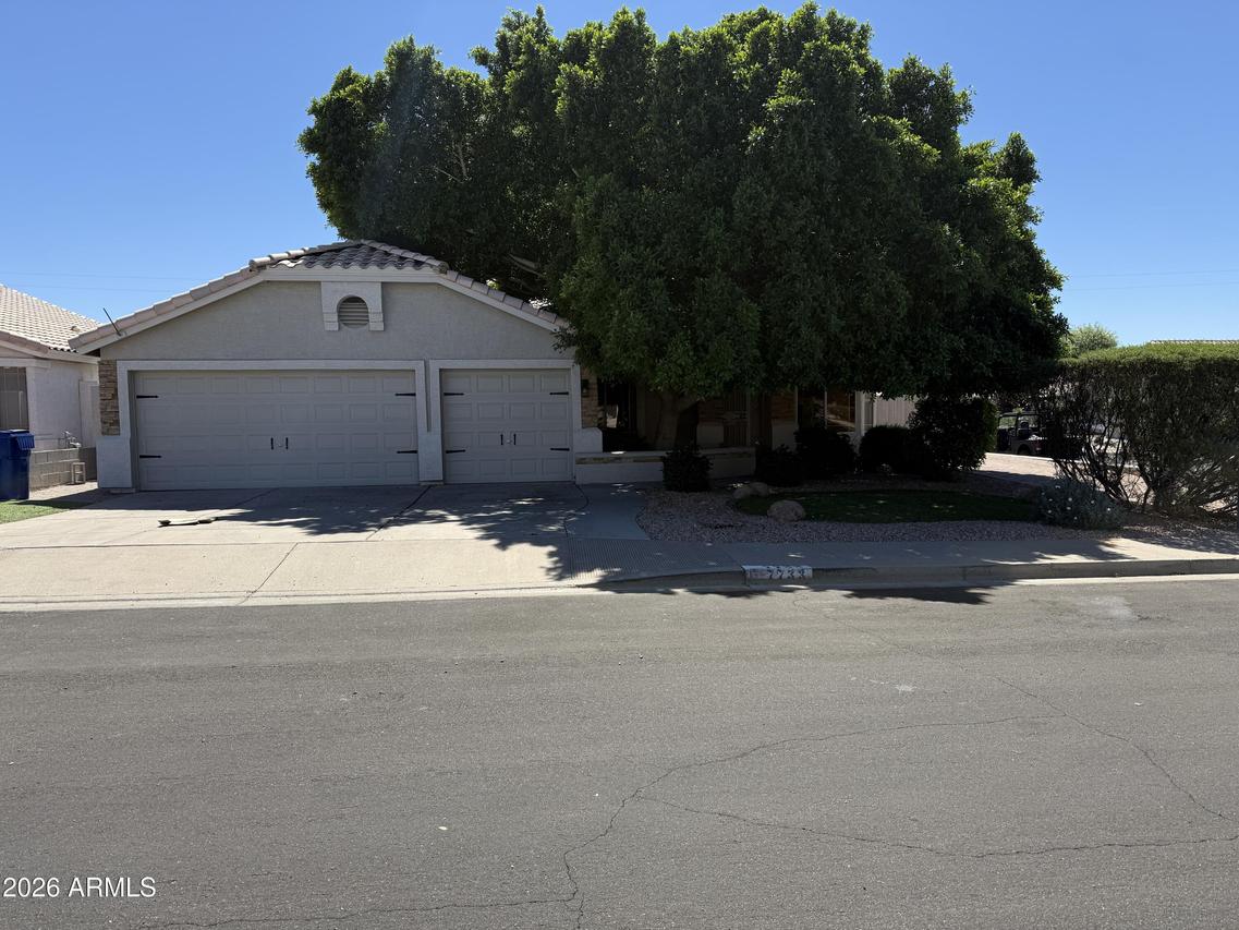 7733 E Decatur Cir., Mesa, AZ 85207