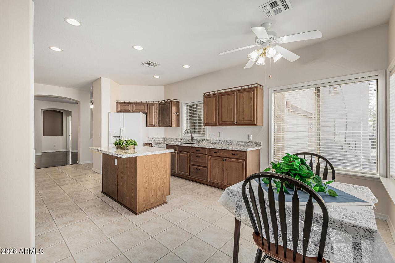 1650 S Crismon Rd. #16, Mesa, AZ 85209