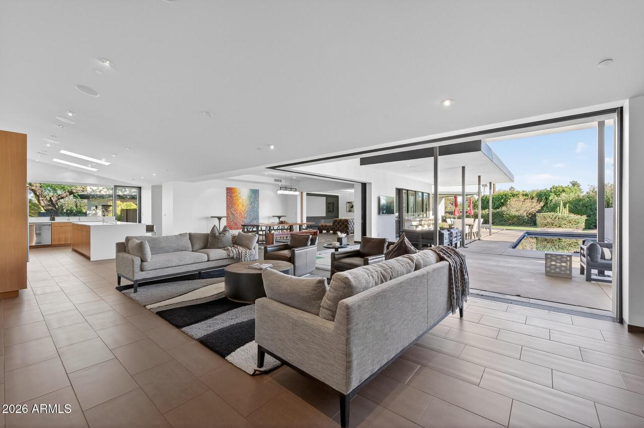 7433 E Cholla Ln., Scottsdale, AZ 85250