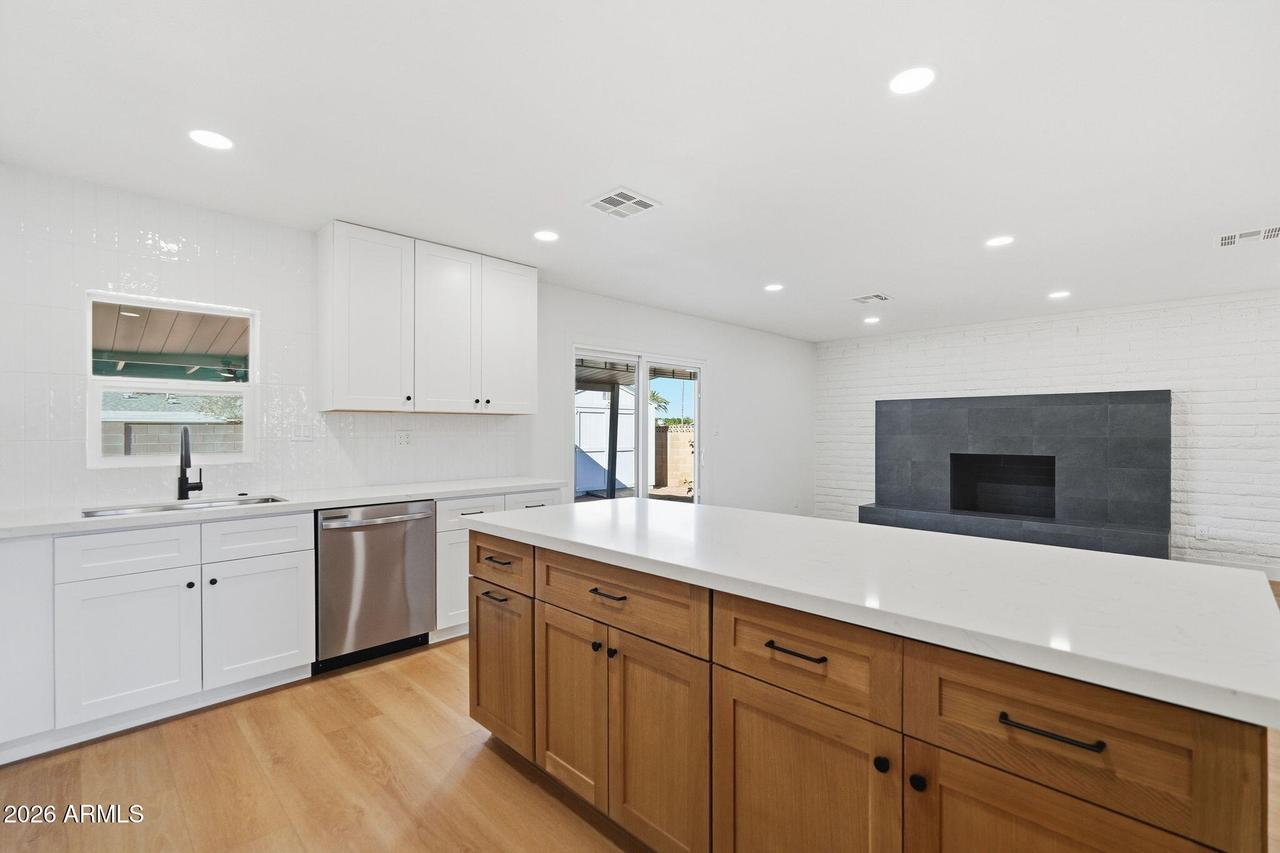 1514 E Verlea Dr., Tempe, AZ 85282