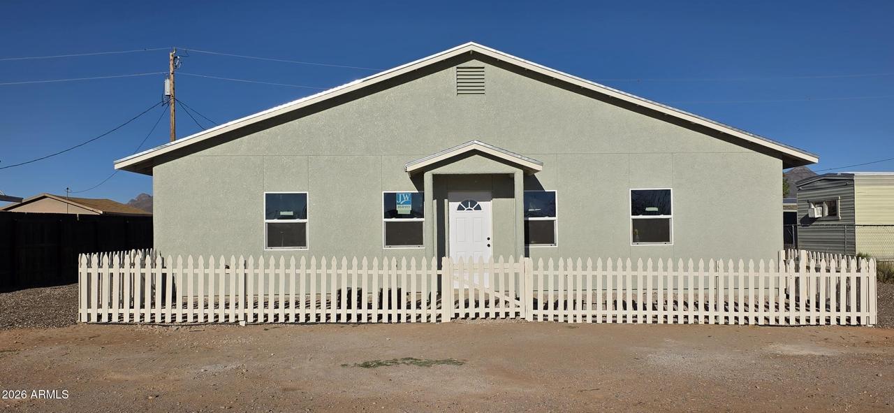 2389 N Calle Sereno, Huachuca City, AZ 85616