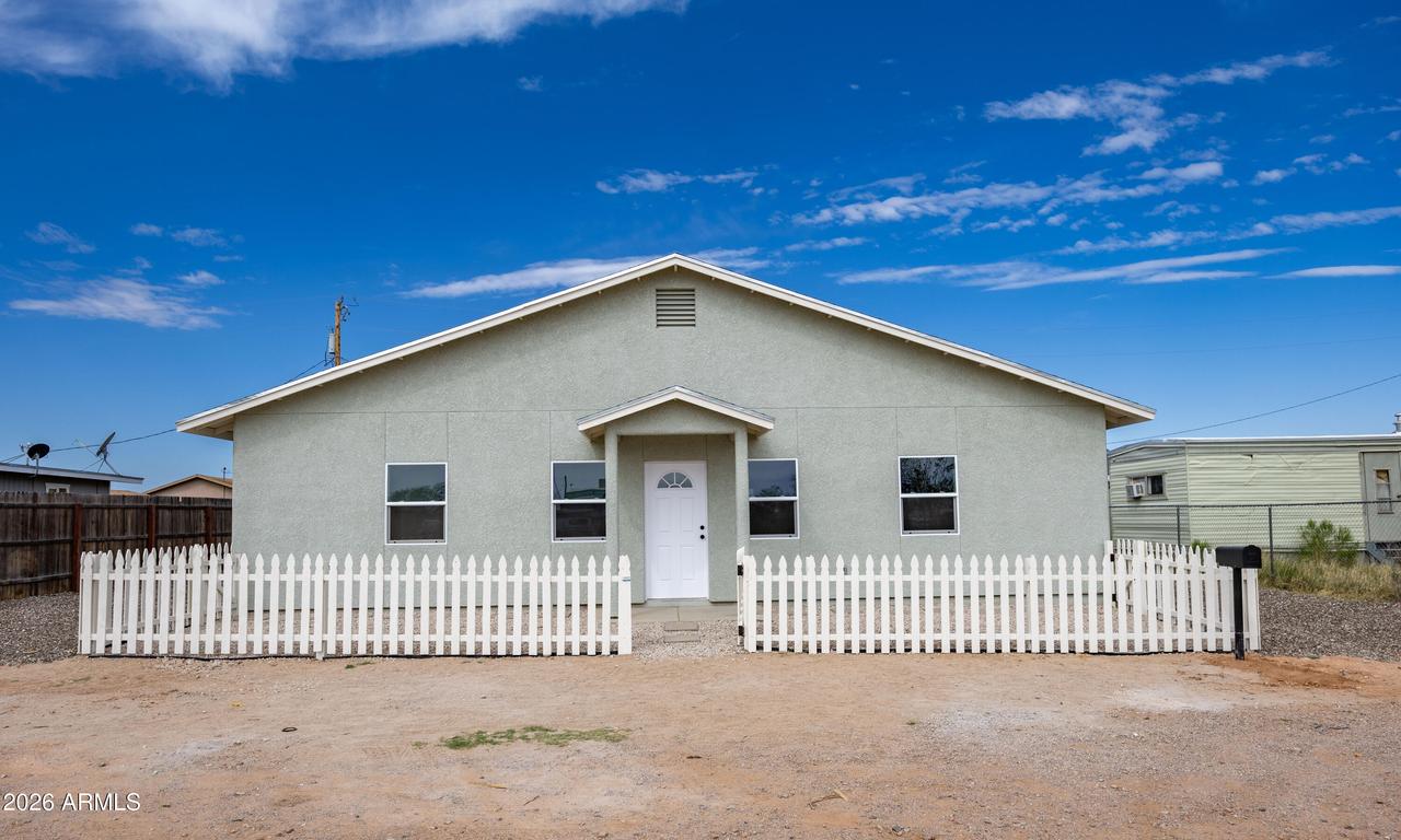 2389 N Calle Sereno, Huachuca City, AZ 85616