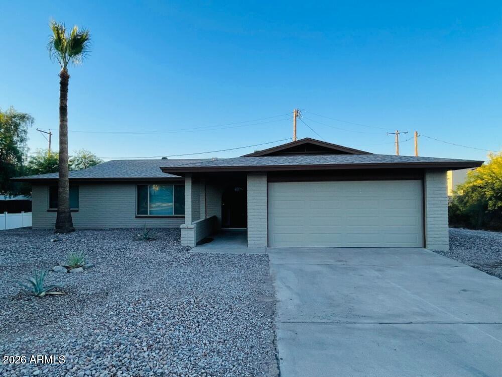 1704 E Pickrell Dr., Phoenix, AZ 85042