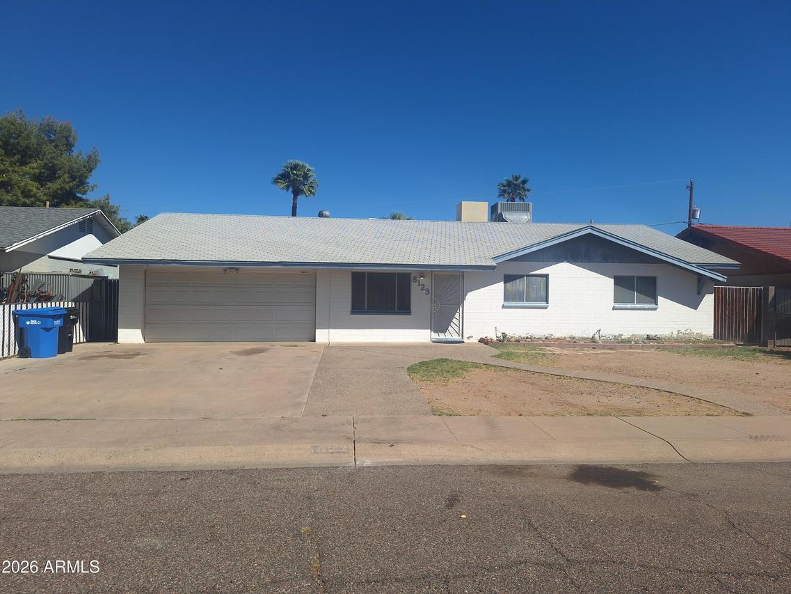 8123 N 41st Dr., Phoenix, AZ 85051