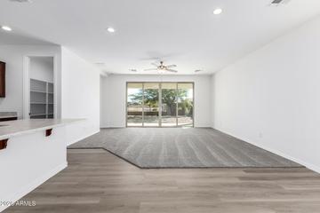 7639 W Riverside Ave., Phoenix, AZ 85043