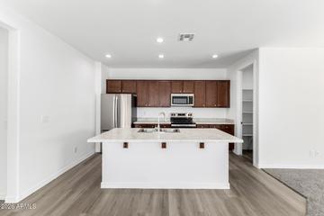 7639 W Riverside Ave., Phoenix, AZ 85043