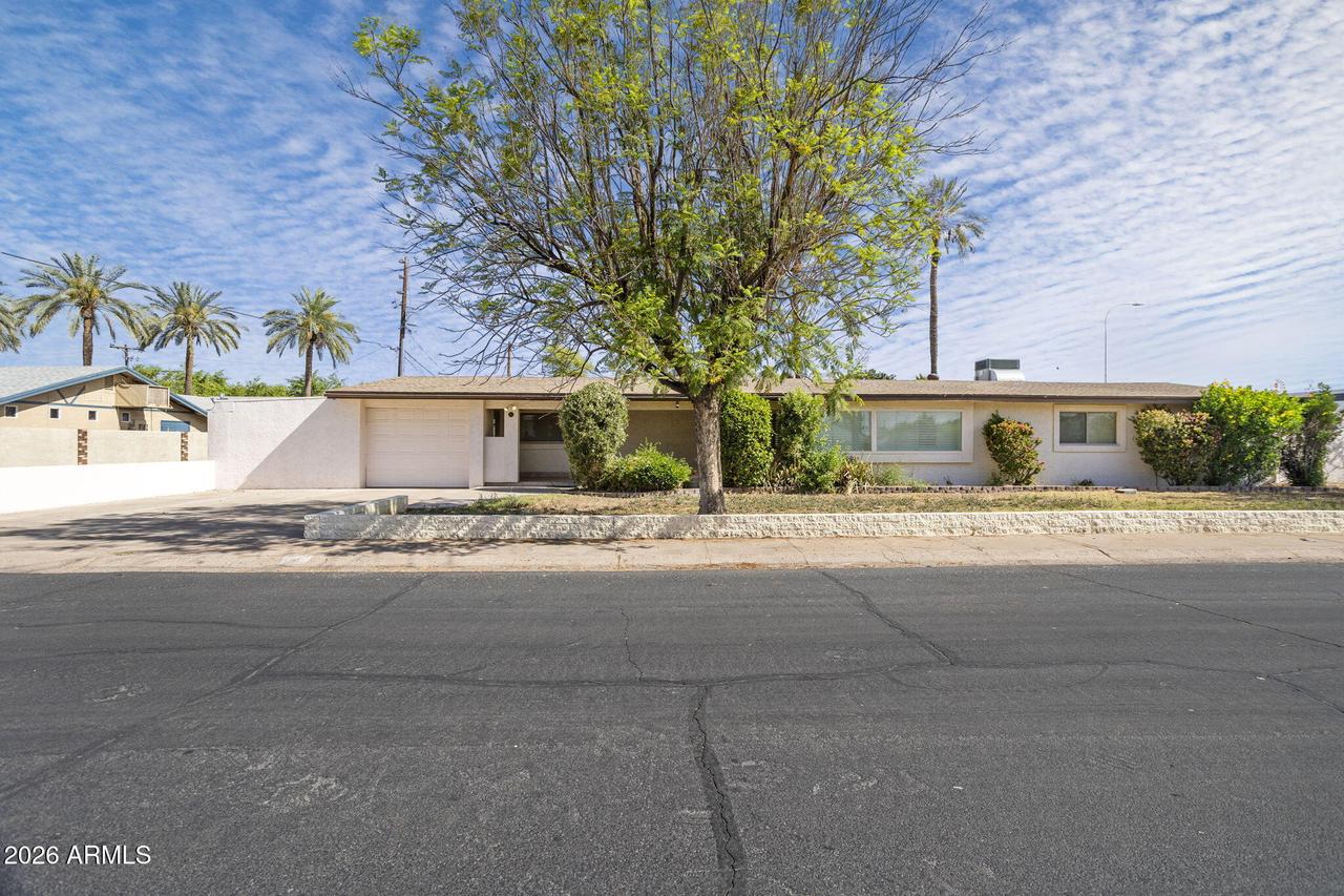 10 W Palmcroft Dr., Tempe, AZ 85282