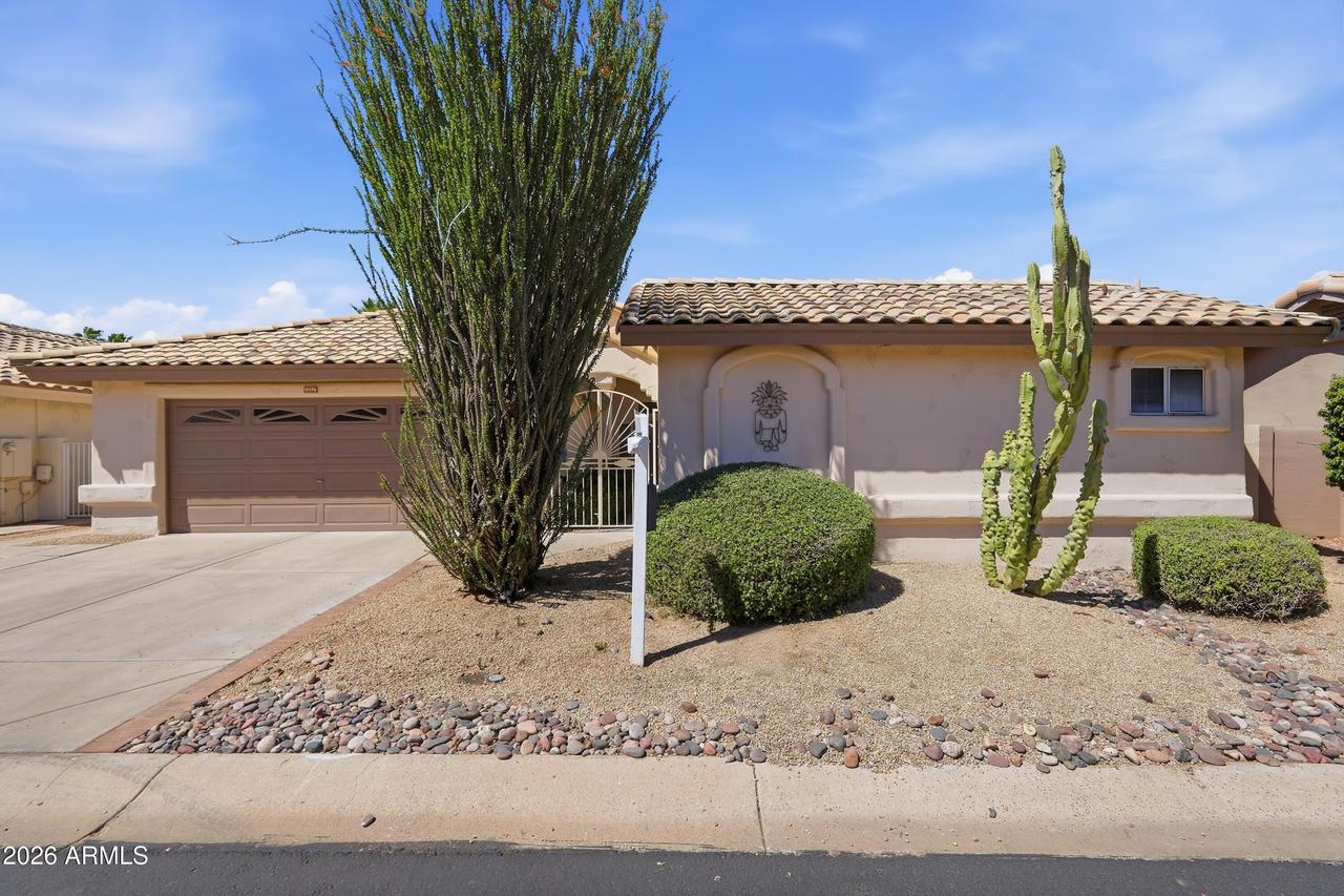 17496 N Lonesome Dove Tr., Surprise, AZ 85374